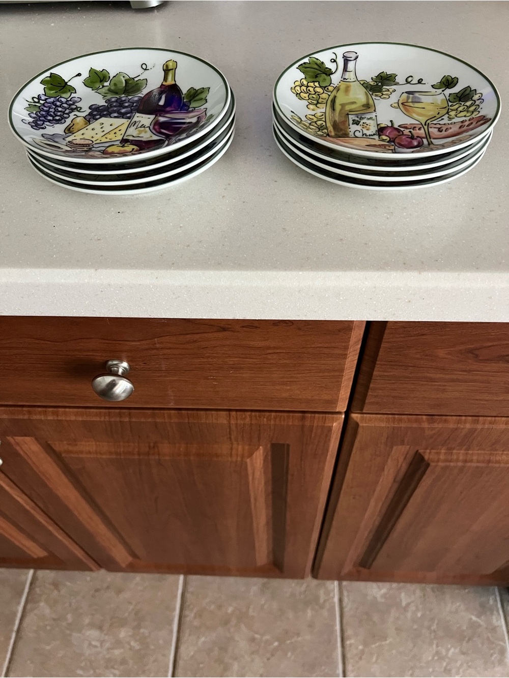 Mega Sale! Decorative Cheese & Wine Ceramic Plate set of 8 plates—NWOT! - Picture 9 of 9